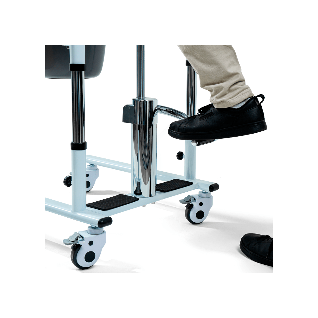 CADEIRA DE TRANSFERENCIA ATE 135KG HIDROLIGHT SC700 na Ortopedia