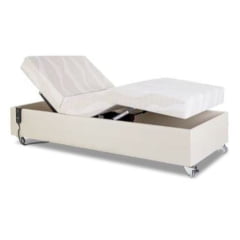 CAMA CENTAURO PILATI COM RODAS 